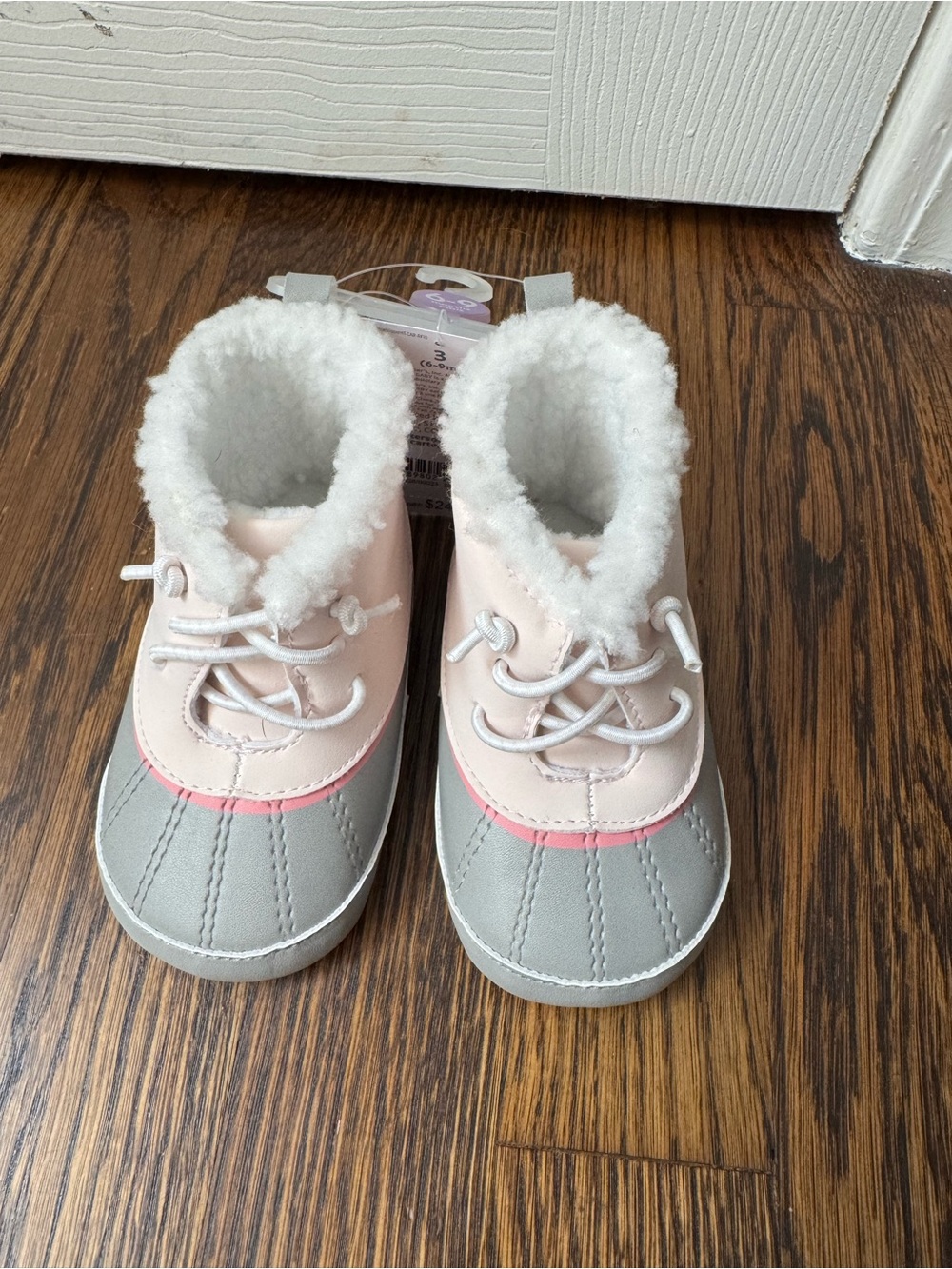 Carter’s Baby Winter Booties in Light Pink and Gray (6-9 months)